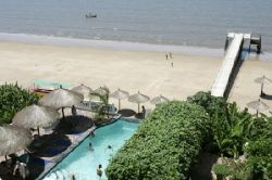 Mozambique Hotels - Catembe Gallery and Hotel