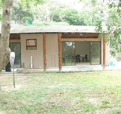 Mozambique Accommodation - Henks Camp