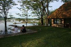 Cahora Bassa Self Catering - Panyame Lodge