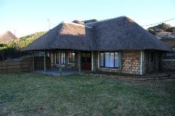 Jangamo Accommodation - Oyster Bay Estate