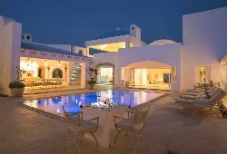 Special Deals - Villa Santorini Package